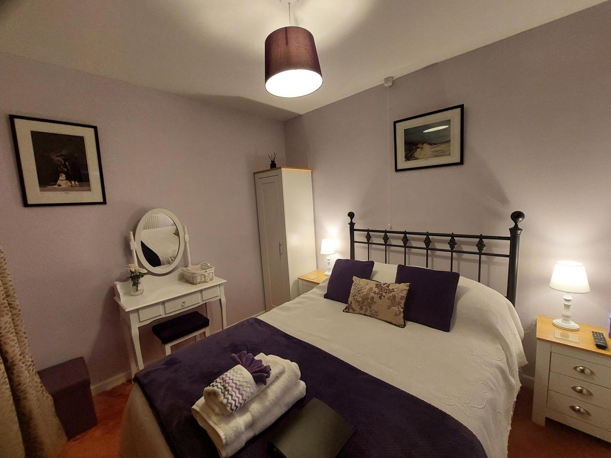 Private Apartment, Parking, Sea And Country Views Lyme Regis Exterior photo